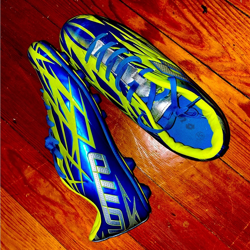 Lotto Youth Soccer Cleats